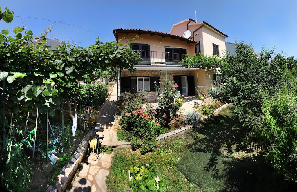 Apartment Ema Premantura Phòng bức ảnh