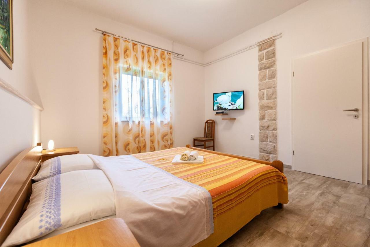 Apartment Ema Premantura Ngoại thất bức ảnh